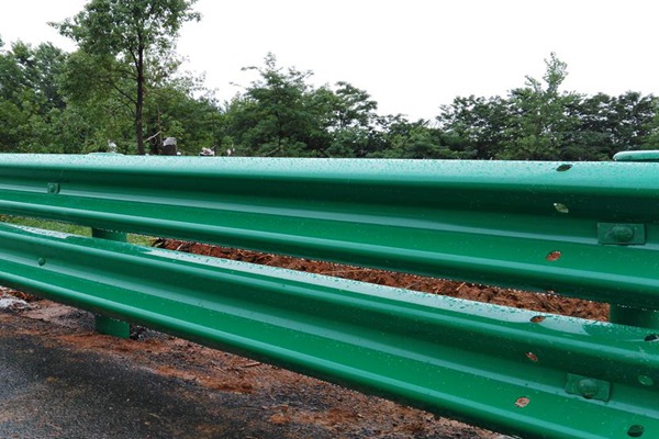 波形梁鋼護(hù)欄檢測(cè)項(xiàng)目 專業(yè)護(hù)欄第三方檢測(cè)機(jī)構(gòu)