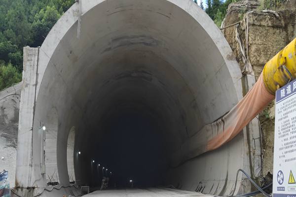 四川公路橋梁隧道工程定期檢測(cè)