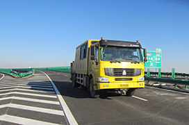 JG-2005型激光自動(dòng)檢測(cè)車